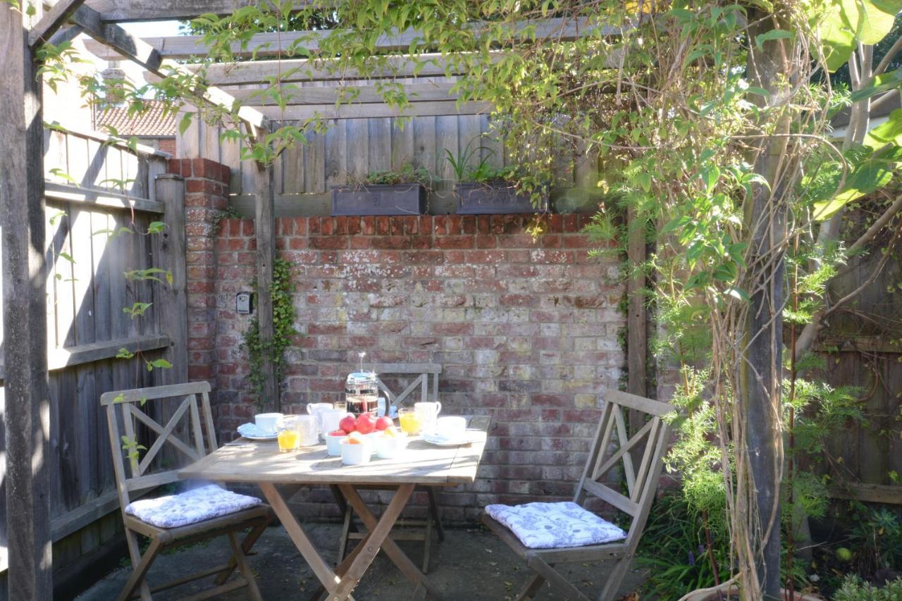 Pebble Beach Cottage, Aldeburgh Ngoại thất bức ảnh