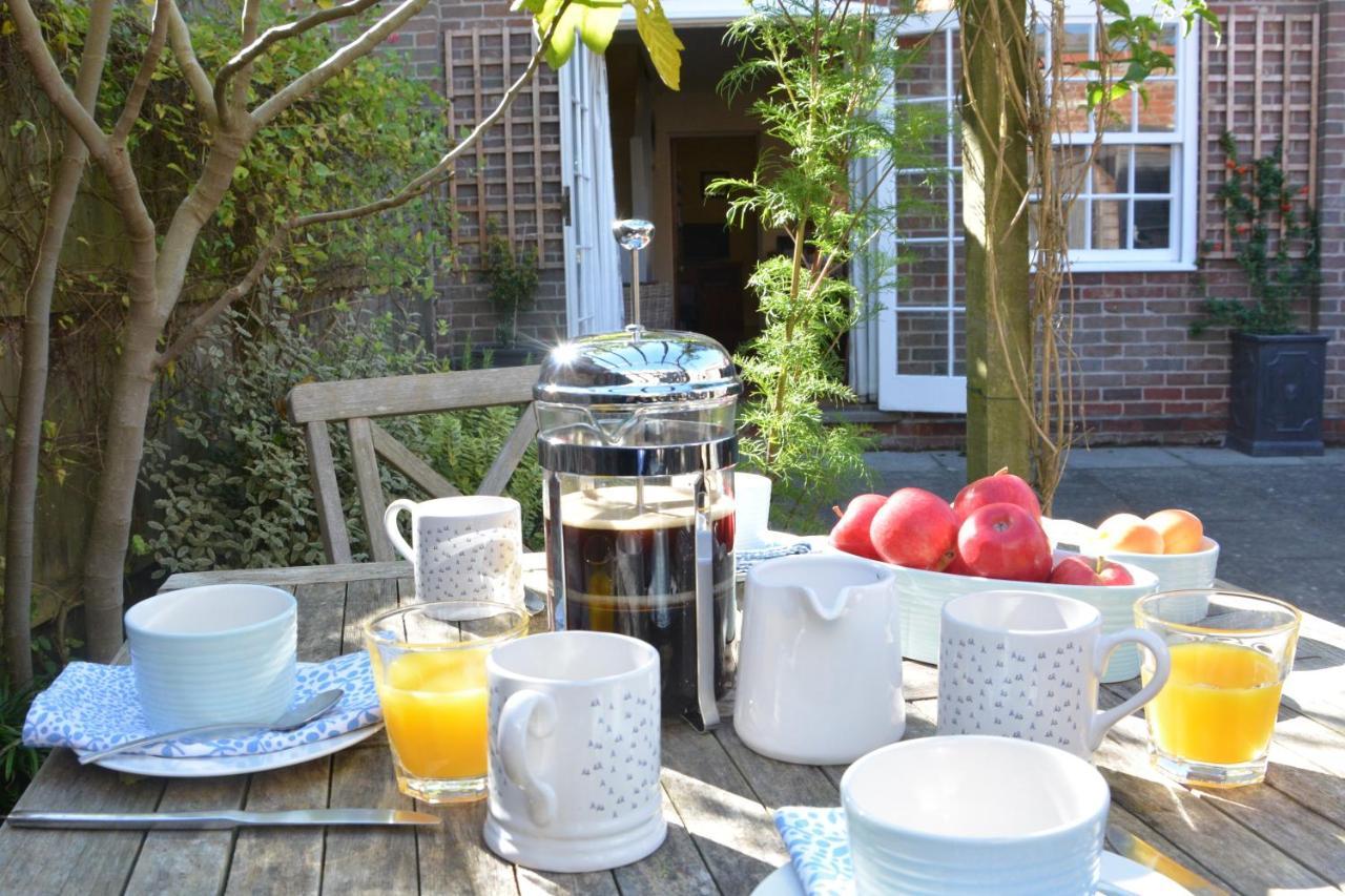 Pebble Beach Cottage, Aldeburgh Ngoại thất bức ảnh
